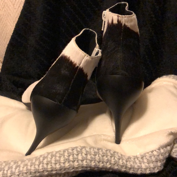 BRAND NEW BARBELL F HEELS - Picture 1 of 3